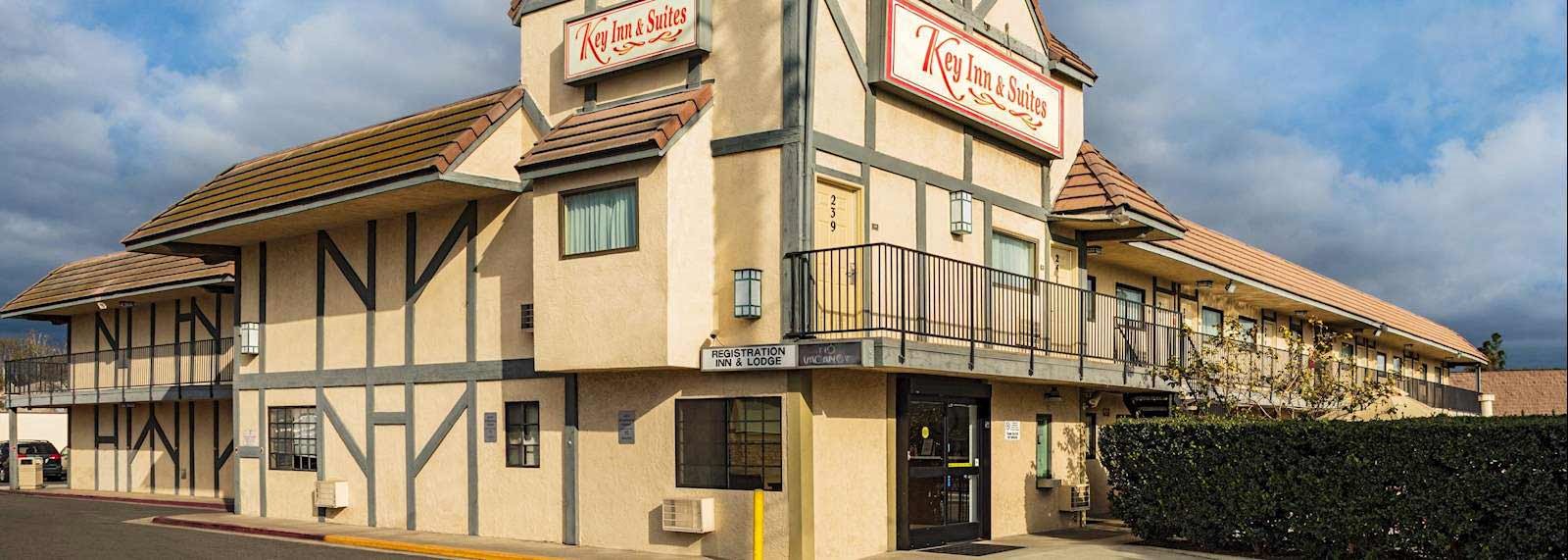 Key inn and suites Tustin - Exterior1